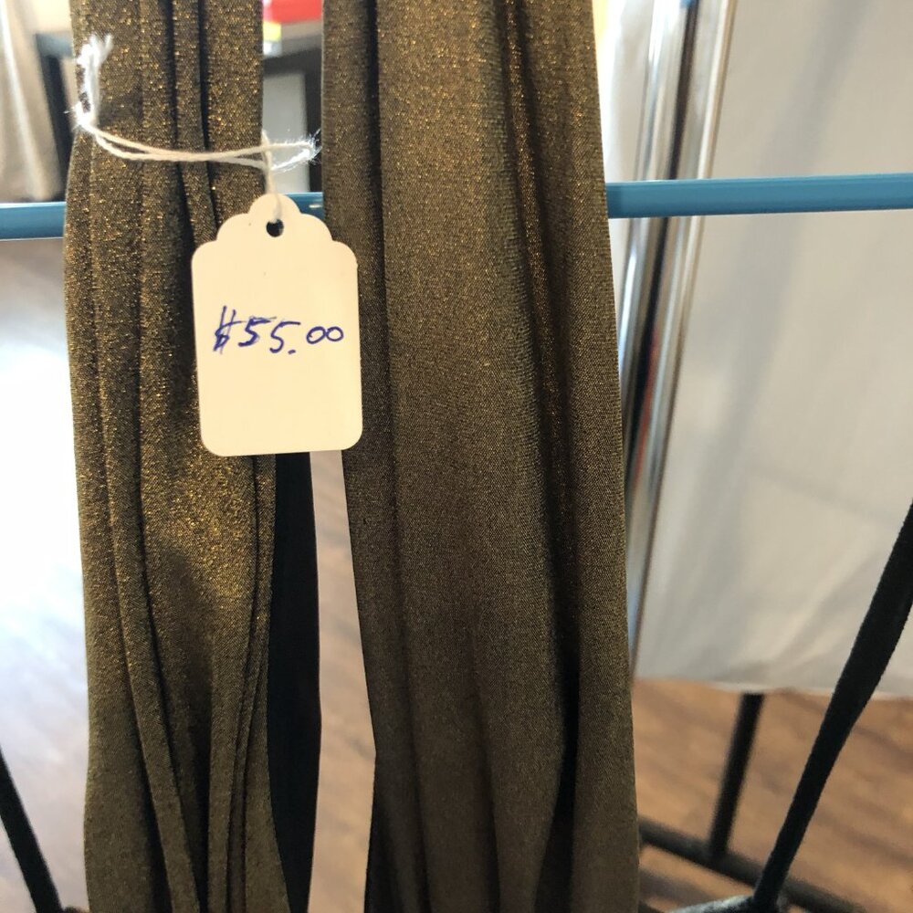 FORMAL CASADE DRESS SIZE 6 - Picture 5 of 5